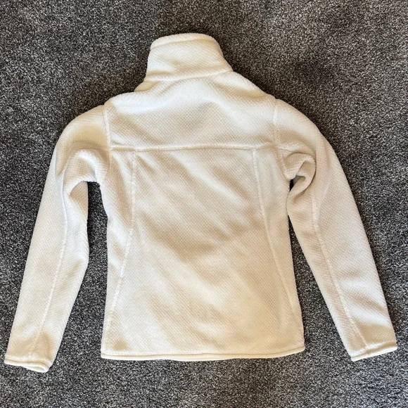 Patagonia Cream Fleece Pullover - Picture 3 of 3